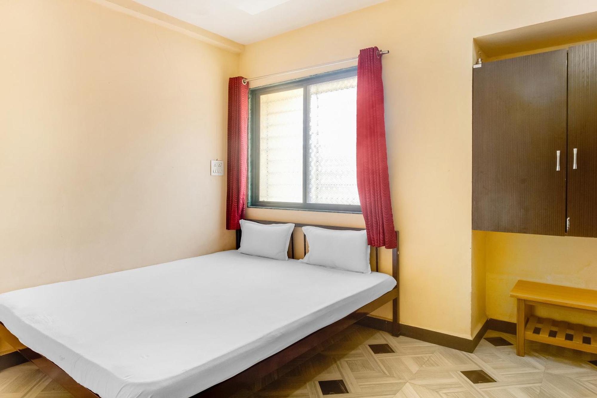 Hotel Spot On Harihar Lodging And Yatri Niwas à Kolhapur Extérieur photo